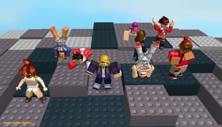 How To Use Emotes In Roblox On PC and Mobile  - 19